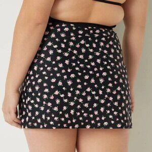 Victoria's Secret Swim Cover-Up Mini Skirt Women's large Black Pink Floral Make
